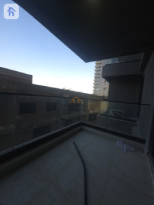 A 1+1 apartment in Green world image 5