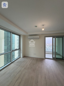 High-floor Apartment with Nice Views Image 6