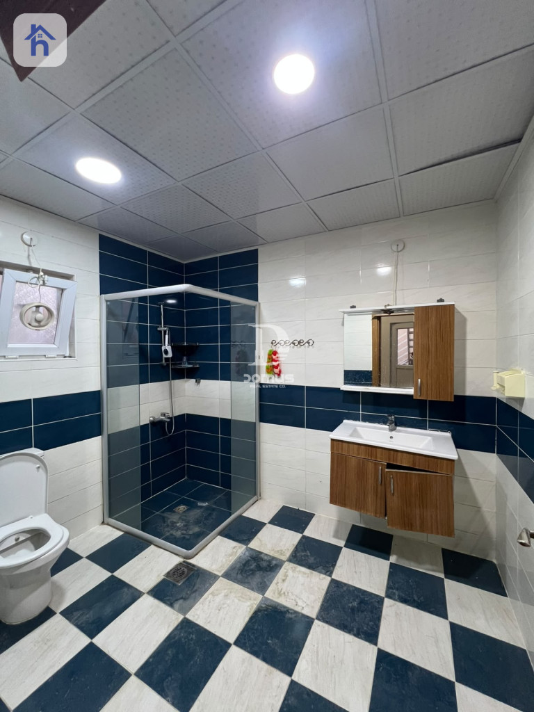 Spacious Home in Italian Village 2 Resim 11