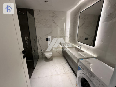 Studio Apartment Image 5