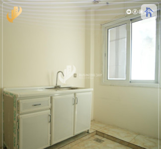 80m² Office for Rent with Services image 3