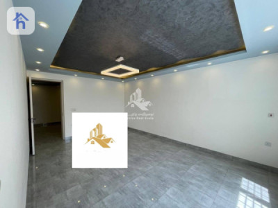 منزل ثلاثة طوابق صورة 3