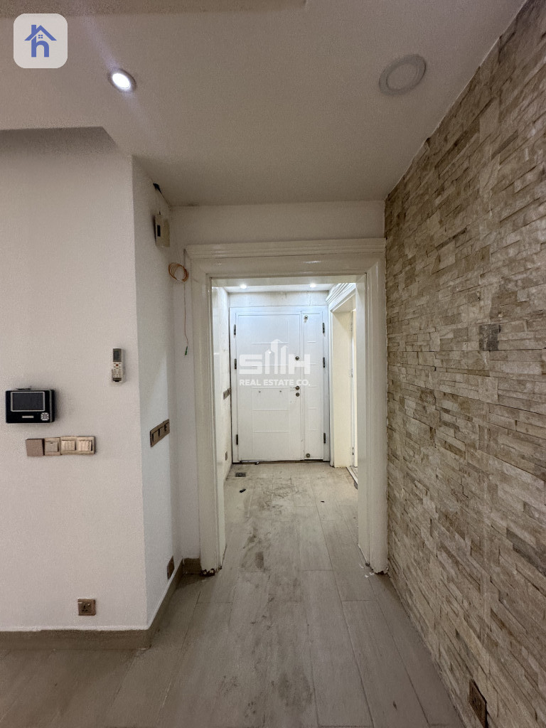 Spacious House with 4 Bedrooms Resim 18
