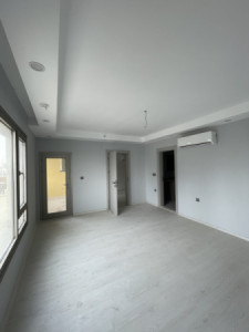 Chic Apartment in Prime Location Image 5