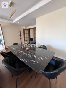Modern apartment with park view Image 4