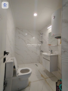 شوقەیەکی نایابی یەک ژووری نوستن وێنە 6