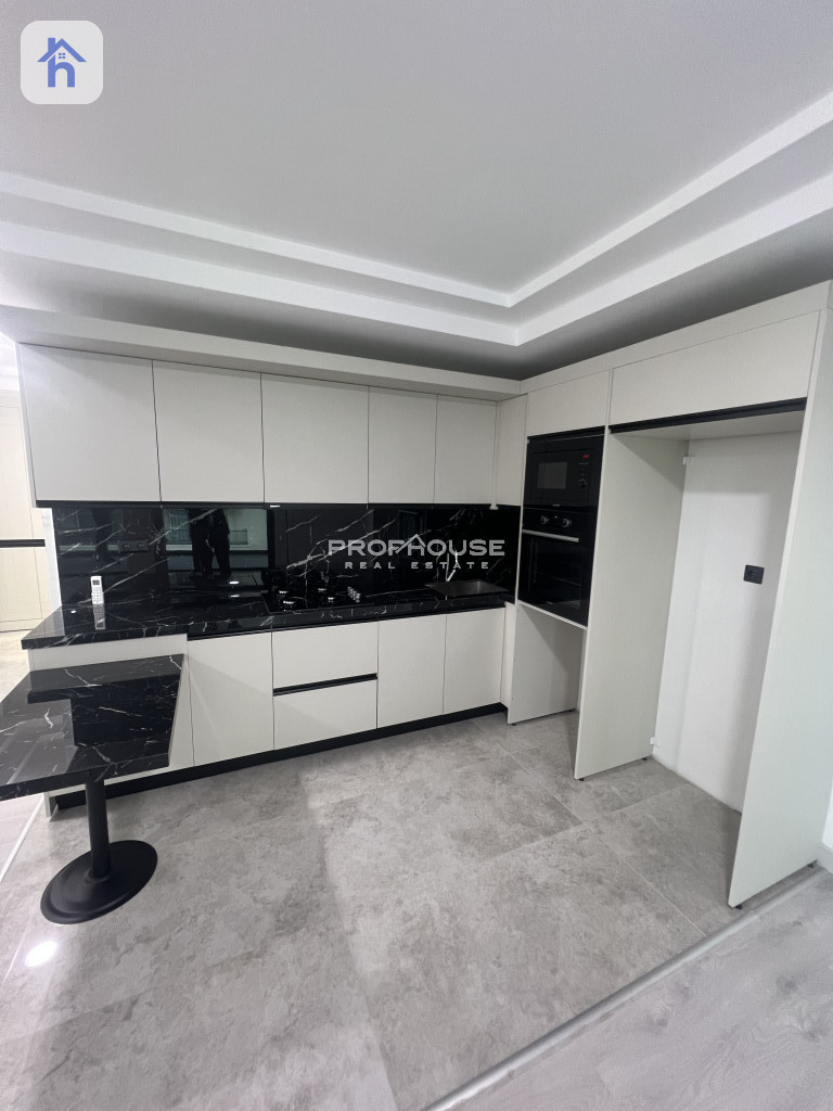 Cozy Studio Apartment with Stunning Views Resim 2