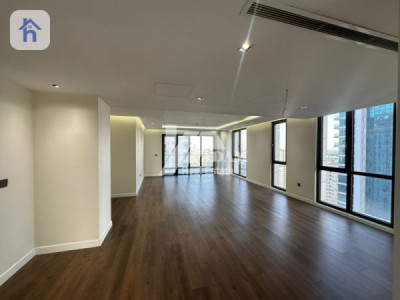 Modern 4 Bedroom Apartment, Spacious Living image 14