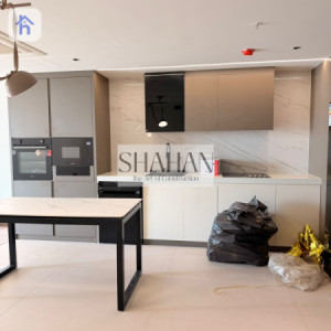 شقة عصرية مع إطلالات خلابة image 1