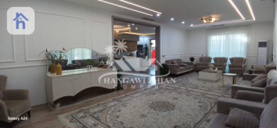 Elegant 8-Bedroom Home in Erbil image 7