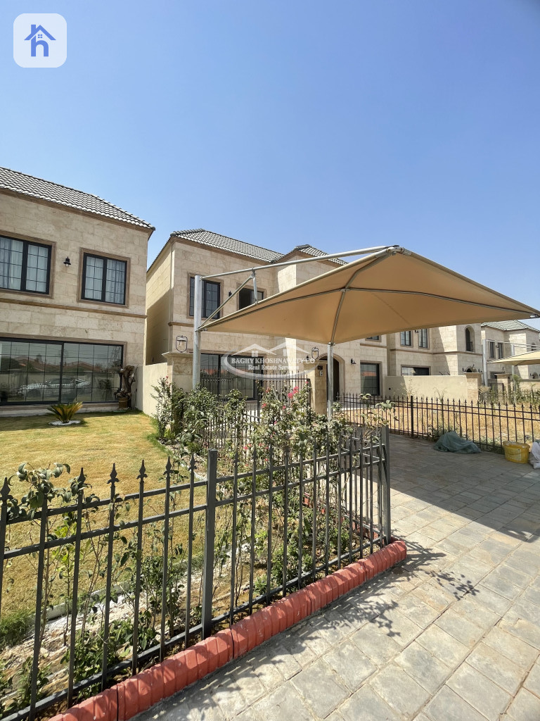 Corner House with Qibla View