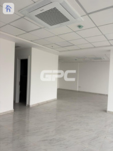 ئۆفیس لە ئیمپایەر بزنس تاوەر وێنە 3