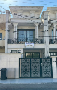 خانوویەکی سێ ژووری نوستن لە هەولێر image 1