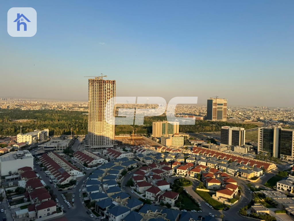 Spacious Apartment with Stunning Views
