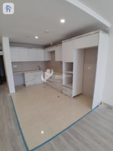 Modern Apartment image 2