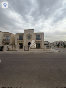 Corner House image 4