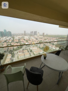 Luxurious Furnished Apartment in Roya Tower Image 8