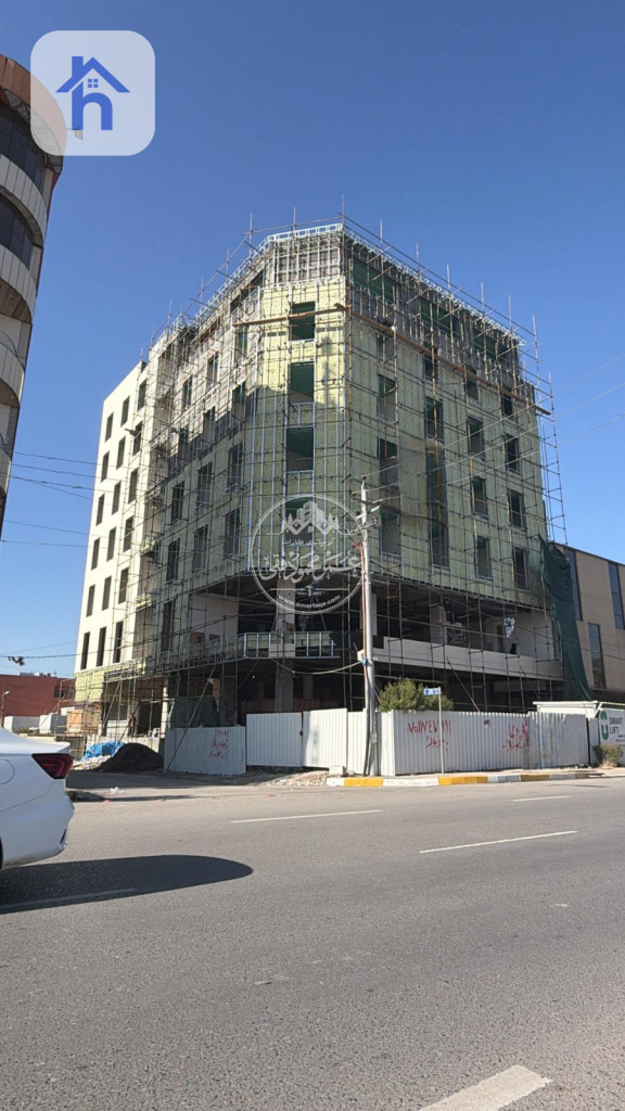 ملكية تجارية رائدة ذات ٧ طوابق