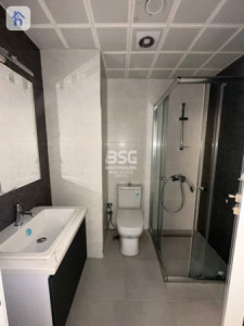 شقة حديثة بغرفتي نوم صورة 7