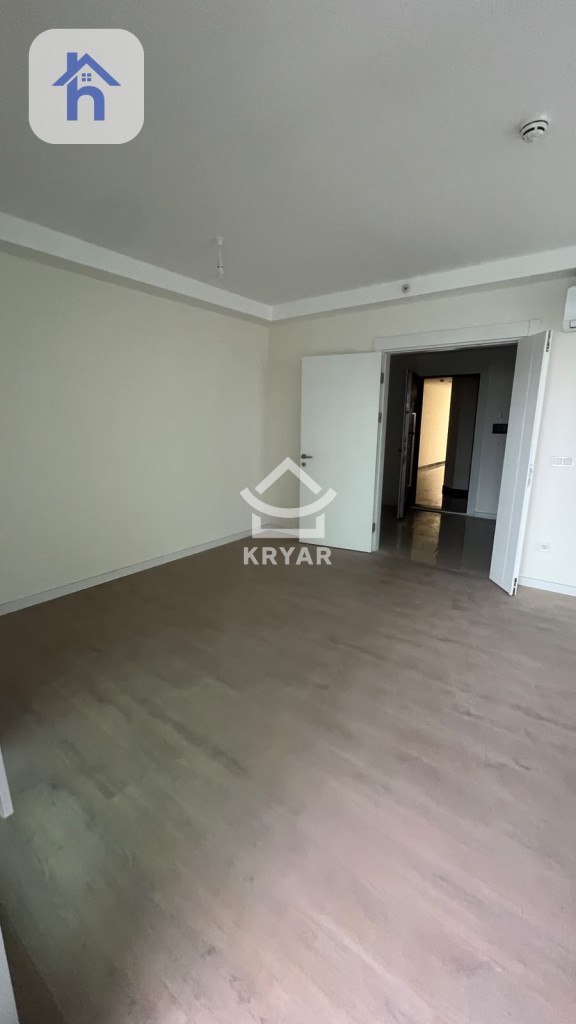 Modern Apartment in Prime Location — 2