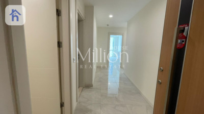 Internal View Apartment Image 6