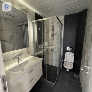 Elegant 2-Bedroom Apartment for Rent Image 11