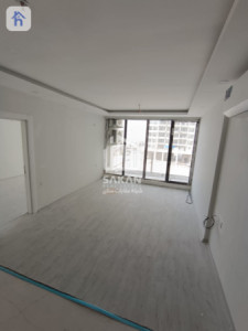 Modern One-Bedroom Apartment image 2