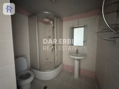 Spacious 3-Bedroom Apartment with Stunning Views image 9