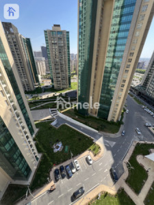 Modern Studio Apartment Image 6