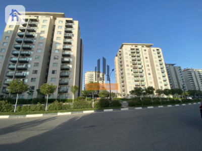 Cozy 2 Bedroom Apartment in Zanko Complex image 5