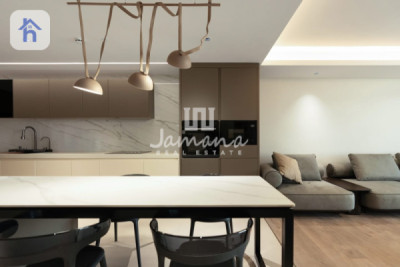 Elegant Apartment with 4 Bedrooms image 2