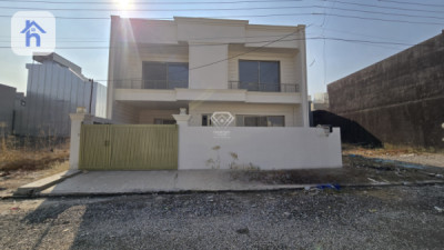 House (220m²) image 1