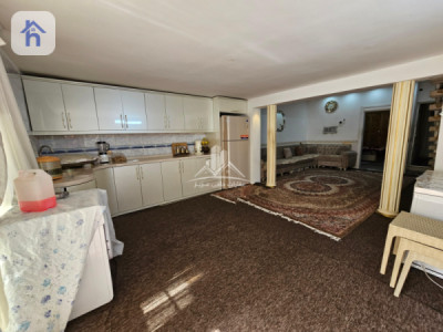 Spacious House with 3 Bedrooms Image 5