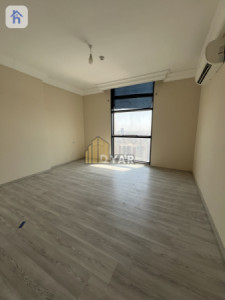 Spacious 3-bedroom apartment on high floor Resim 4