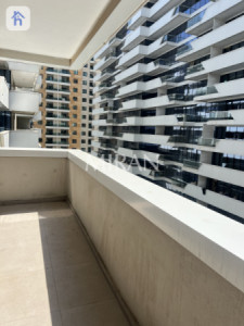 Studio apartment in Star Towers image 4