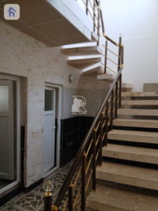 One Floor House image 4
