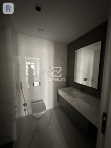 Modern 2 Bedroom Apartment image 7
