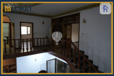 منزل تجاري فسيح في الدورة صورة 10