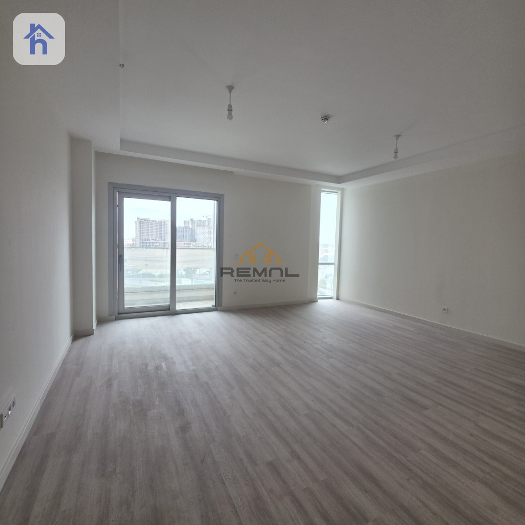 A 4+1 apartment for rent in Empire square Resim 2
