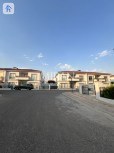 Large House with Multiple Rooms image 12
