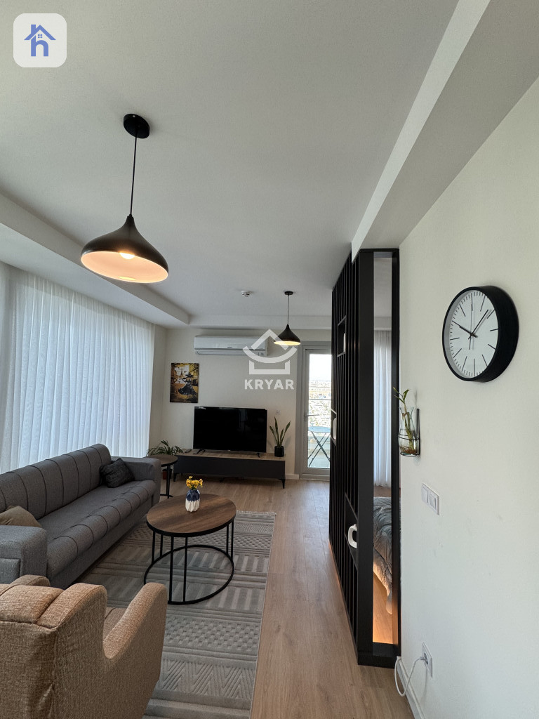 Modern apartment in Empire Wings