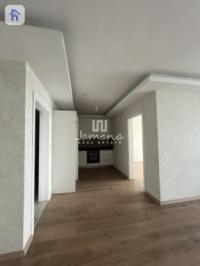 Chic 1-Bedroom Apartment in Prime Location image 2