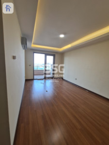 Modern 2-Bedroom Apartment Image 7