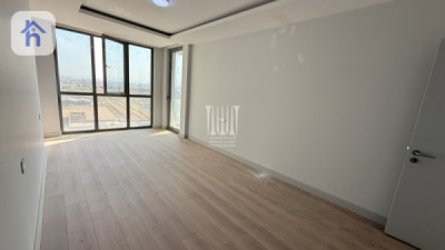 Modern 1 Bedroom Apartment in Saloor Tower image 5