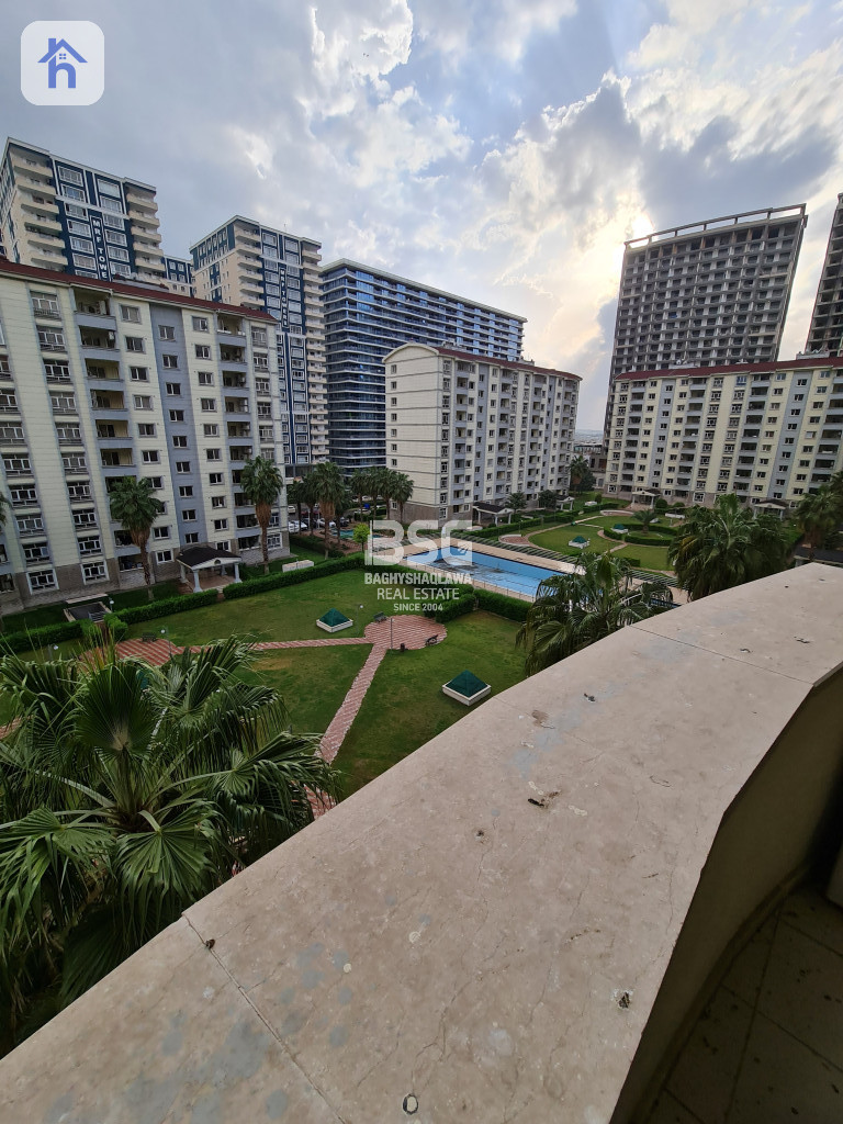 Empire Royal Apartment with 3 Bedrooms