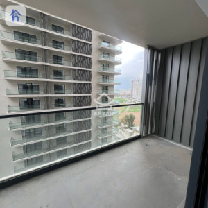 Studio Apartment Image 10