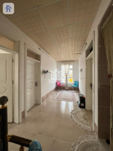 Three Floor House image 7