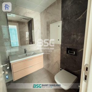 Spacious Apartment in Empire Square Resim 4