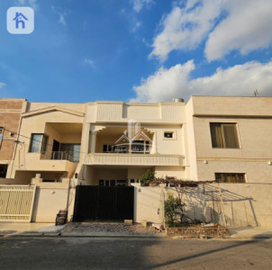 Family House in hawlery Nwe image 2