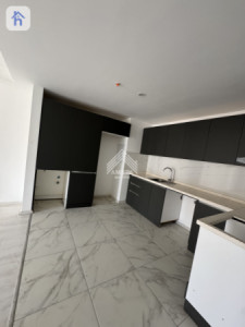 Cozy Apartment in Empire Pearl Towers image 2